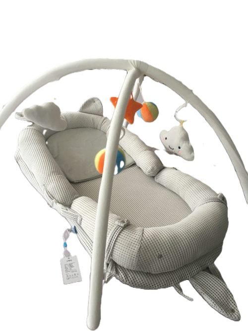 سرير مريح وآمن للأطفال - ناعم وقابل للتعديل لنوم مثالي - أبيض