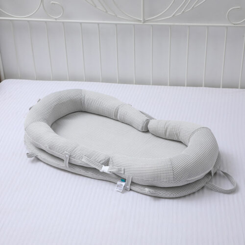 Cozy and Secure Baby Nest Bed - Soft and Adjustable for a Perfect Sleep - White