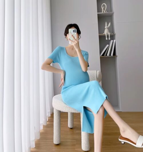Fitted Pregnancy Dress – Stylish & Comfortable